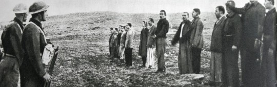 Comuniști greci în fața plutonului de execuție în timpul războiului civil