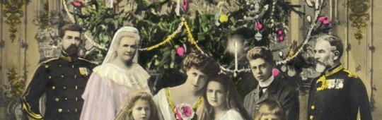 Regina Elisabeta, principesa Marioara, principesa moştenitoare Maria, principesa Elisabeta, principele Carol, principele Nicolae şi regele Carol I, 1907